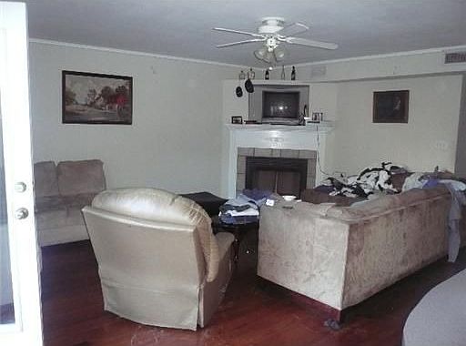 2nd image of 625 Glover St