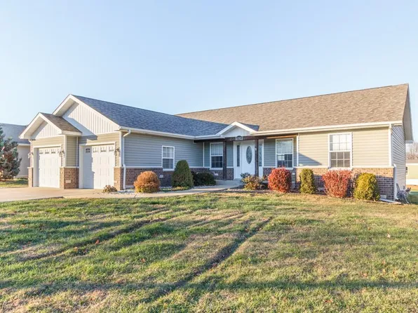 19905 Divine Rd, Lebanon, MO 65536