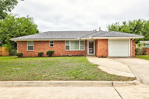 1208 Avondale Dr Photo 1