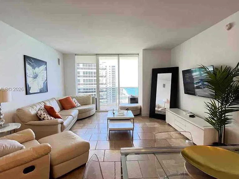 1830 S Ocean Dr #4010 — Photo 2