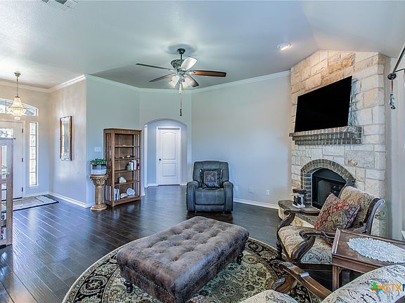 4th image of 412 Dandridge Dr