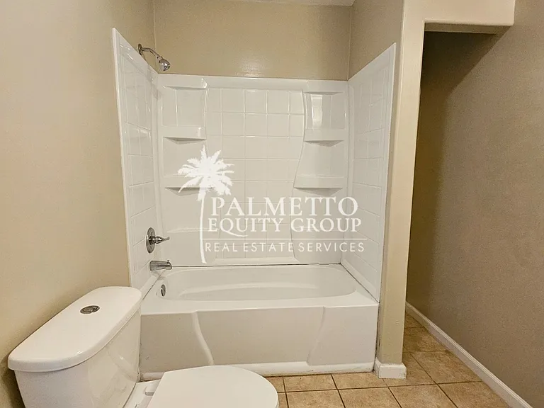 2307 Maywood St — Photo 10
