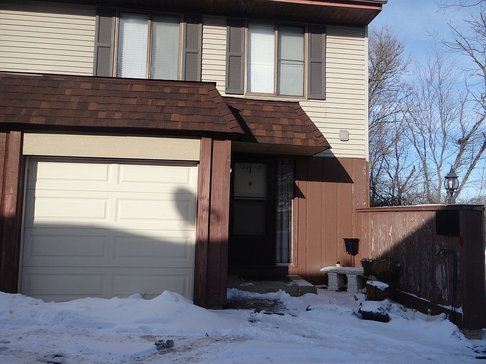 1st image of 1911 Parklake Dr APT F