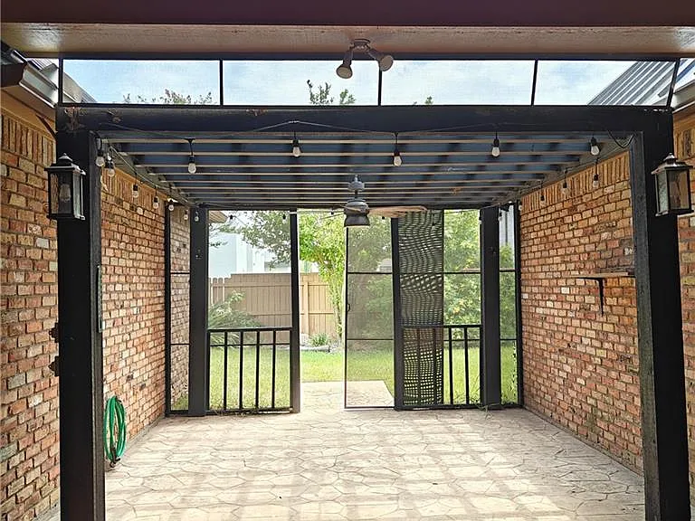 2516 Sequoia Dr — Photo 18