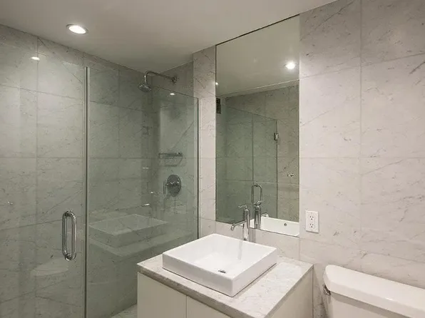 166 East 63rd Street 10G image 7 of 7