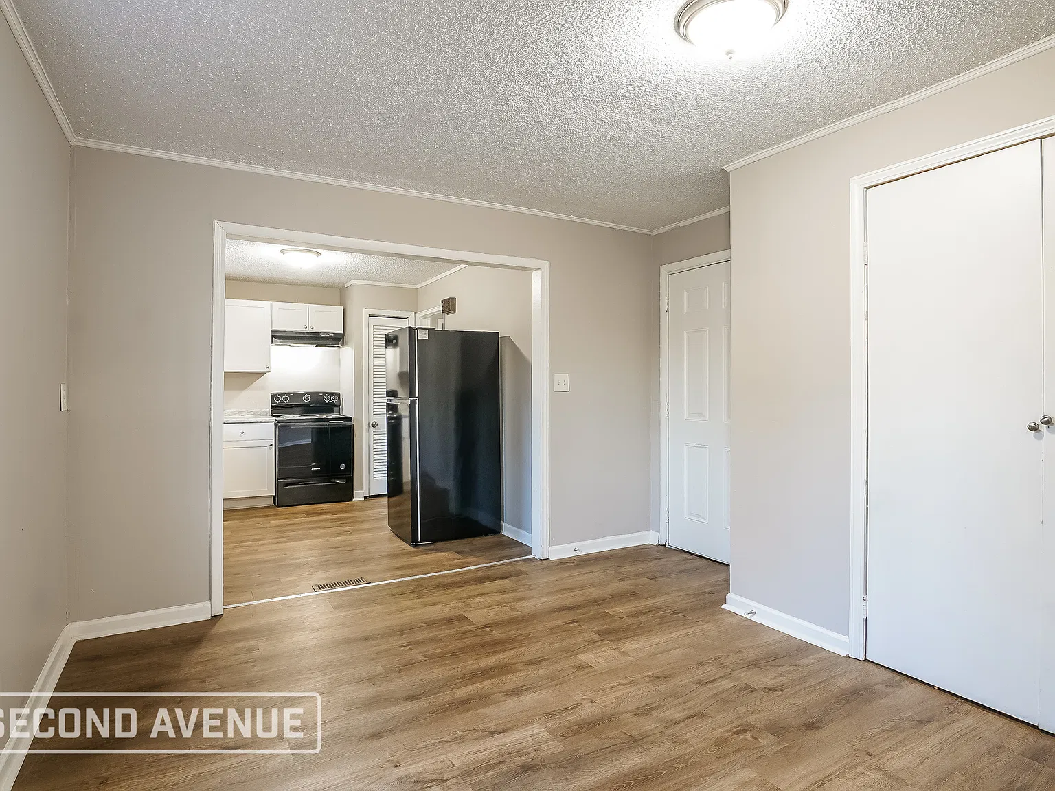 3 bed, 2.0 bath, 1502 sqft, $1,095 — Photo 4