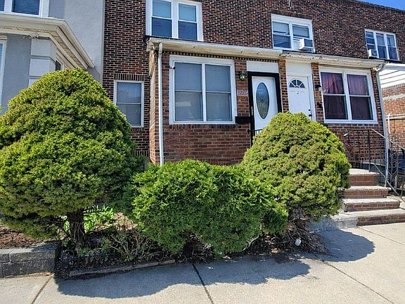 2nd image of 2712 S Darien St