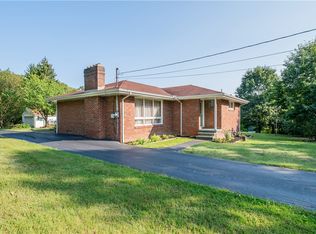 4717 Ellwood Rd, New Castle, PA 16101