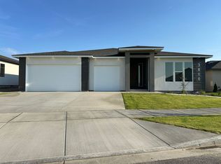3866 Corvina St, Richland, WA 99352
