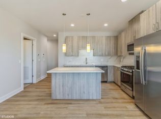 3729 W Belmont Ave #305, Chicago, IL 60618