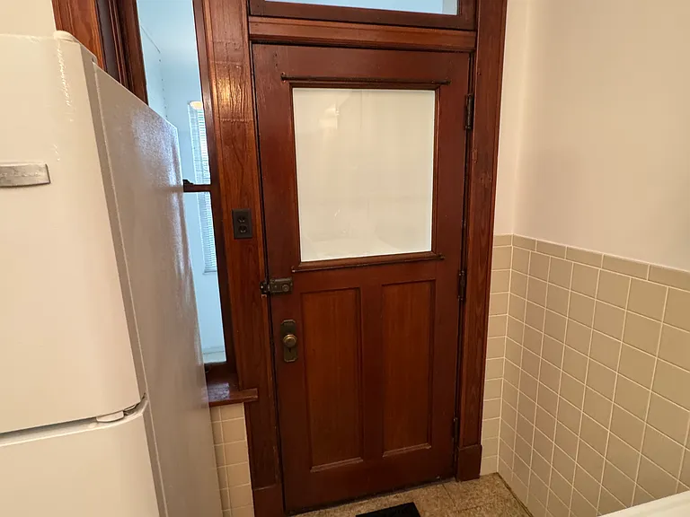 5011 Goethe Ave #B — Photo 16