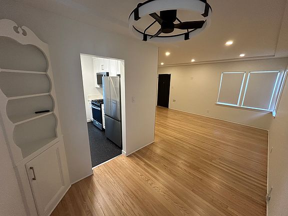 2nd image of 10574 Ayres Ave #10574
