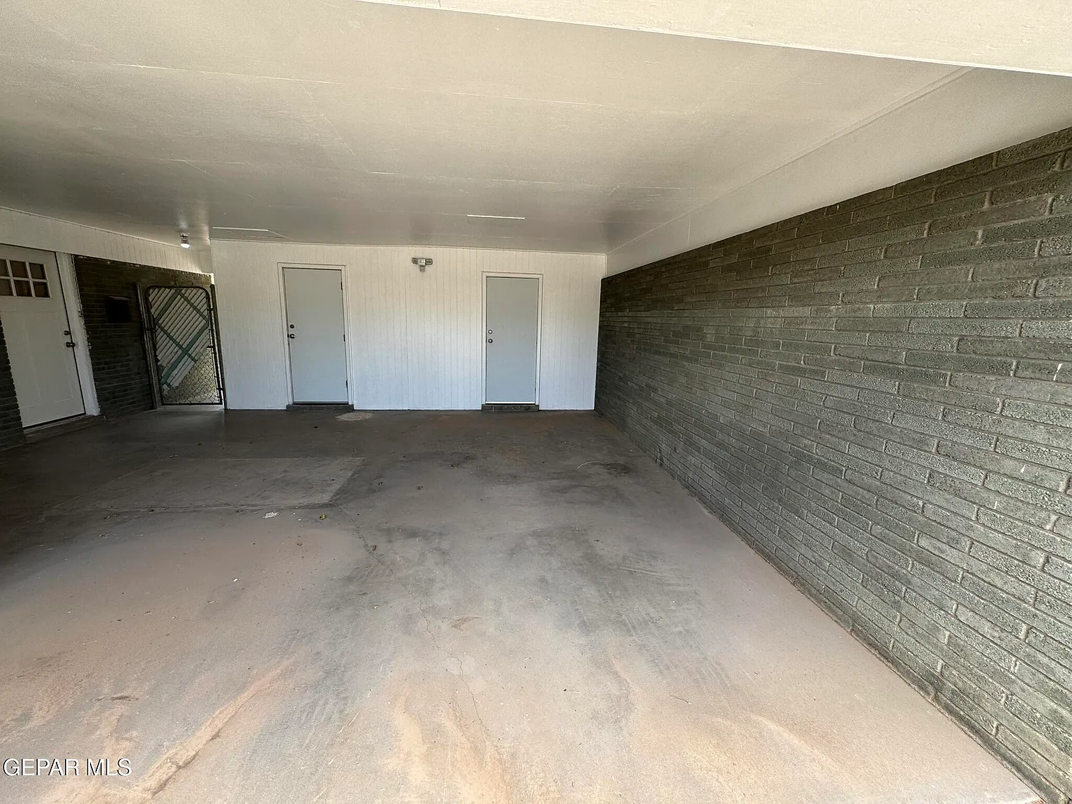 3 bed, 2.0 bath, 1326 sqft, $1,450 — Photo 4