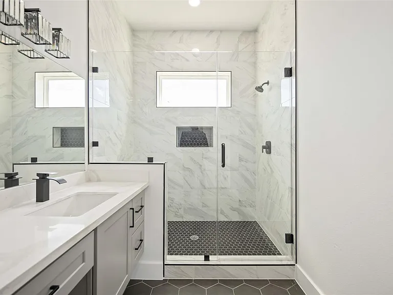 3022 Drew St — Photo 26