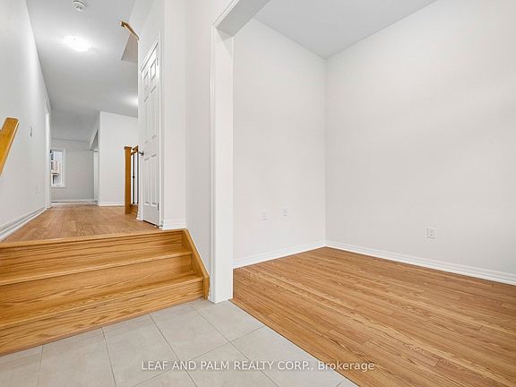 5th image of 42 Northrop Ave