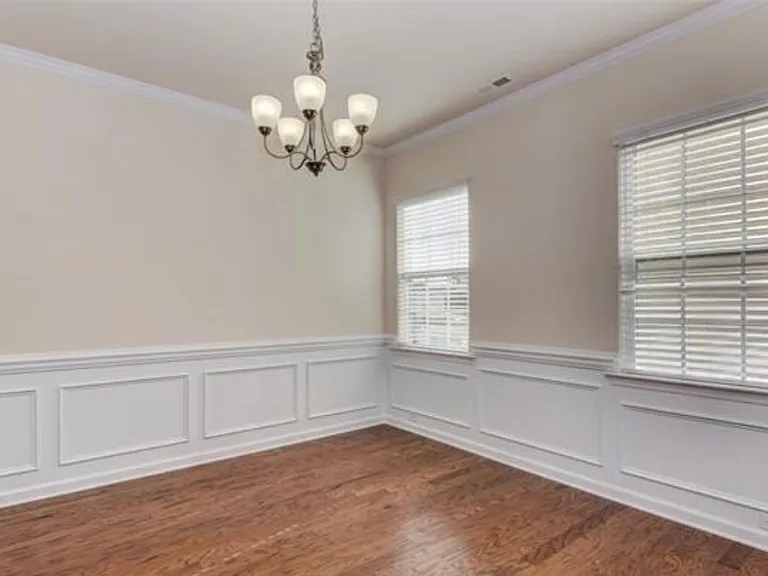 11614 Gilroy Ln — Photo 2