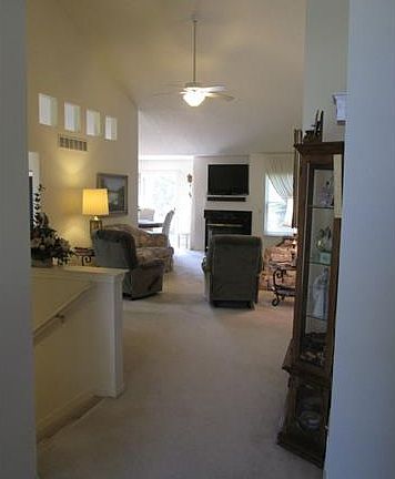 2nd image of 5591 Elmhurst Dr