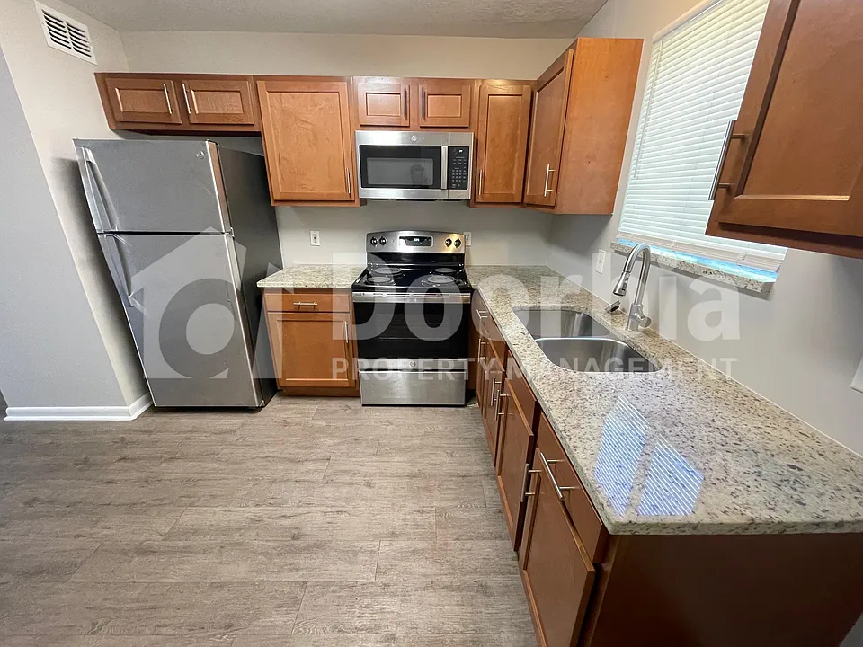 5026 Westchase Ct #1