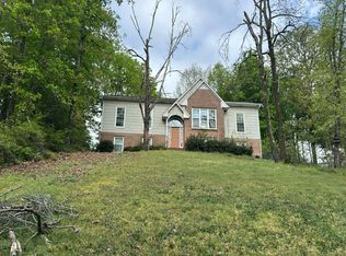1909 Seattle Slew Dr, Helena, AL 35080