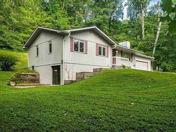 3rd image of 1726 Harrison Ridge Rd