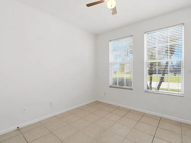 4967 Pall Mall St W — Photo 29
