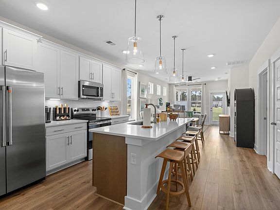 4th image of 657 Bolder Way #75