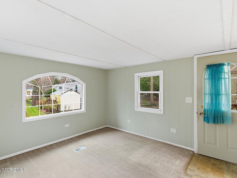 1st image of 1 Loblolly Ln