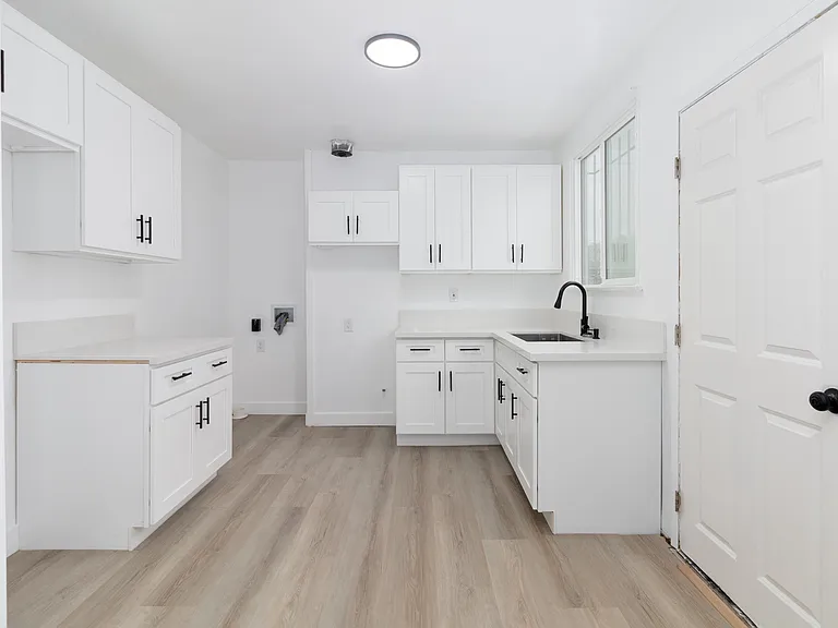 1723 W 35th Pl #1723 — Photo 11