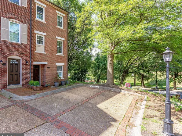 1824 21st St N, Arlington, VA 22209