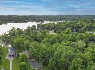 853 Lakengren Dr, Eaton, OH 45320