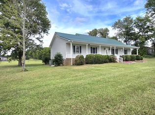 1960 Port Royal Rd, Adams, TN 37010
