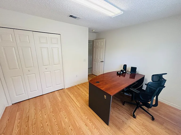 15596 SW 13th Cir — Photo 24