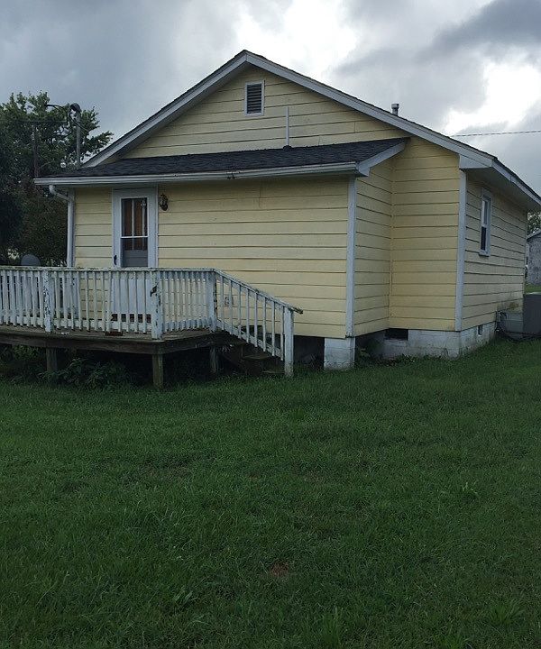 2nd image of 1306 Chase Ave