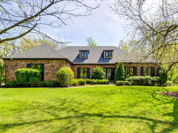 6 Bedford Ct, Lincolnshire, IL 60069