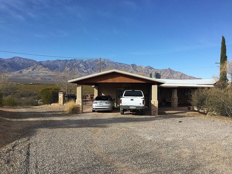 2 car carport,front of house