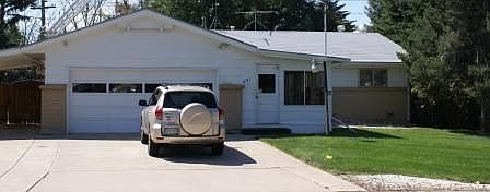 431 S Wheeling Way