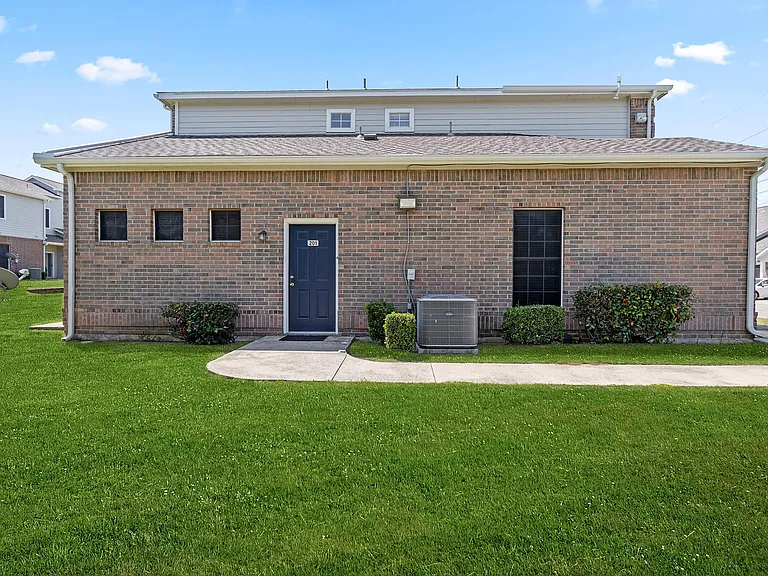 Prairie Estates — Photo 31