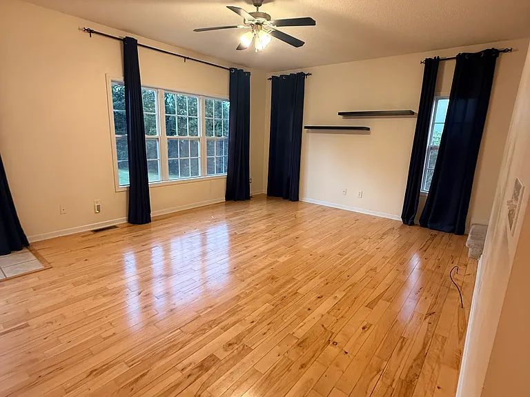 Dove Dr — Photo 9