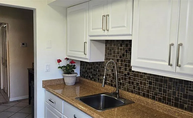 1825 Cleveland St #2 — Photo 5