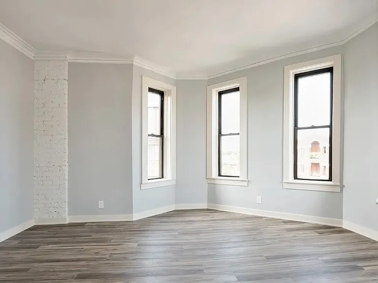 1859 W Chicago Ave #4F — Photo 8