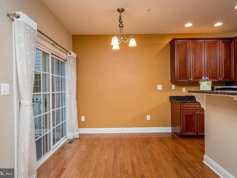 2123 Split Creek Ln — Photo 12