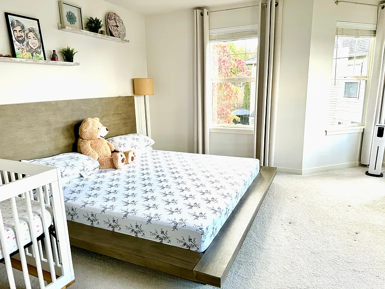 Master bedroom 4