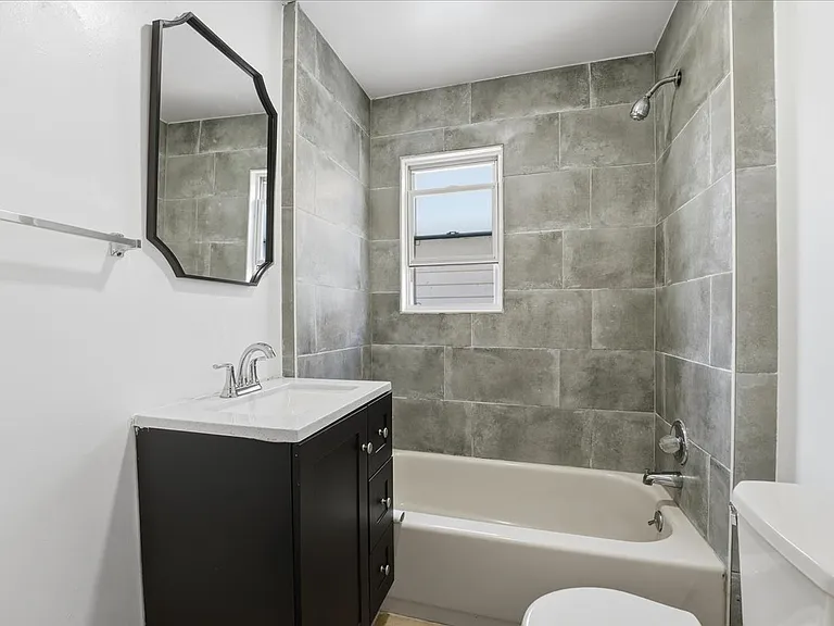 479 Centre St #2 — Photo 7