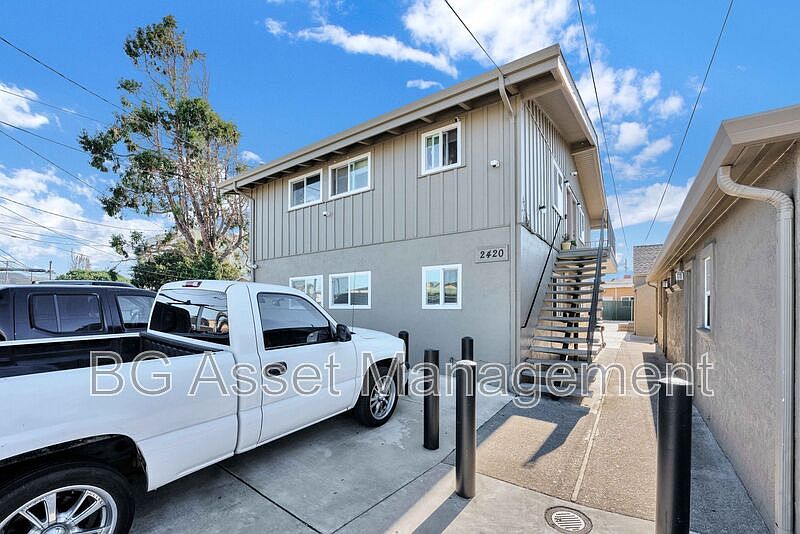 1st image of 2420 Market Ave APT 1