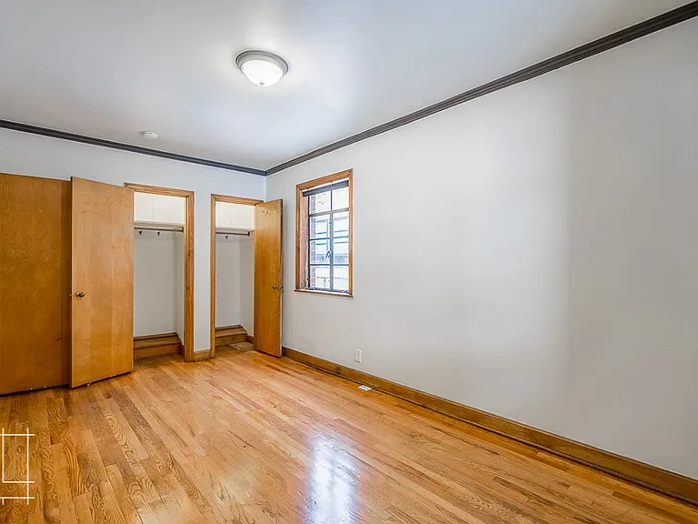 1374 E. Broad St. — Photo 40