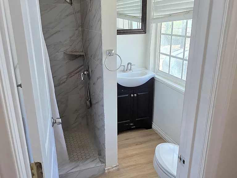 245 W Broadbent Dr — Photo 15