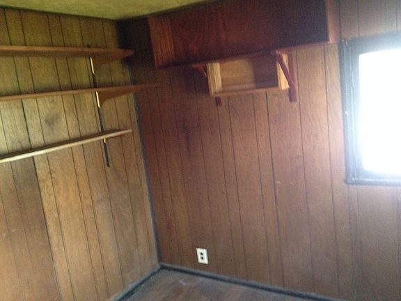 4th image of 2034 Pearl Dr