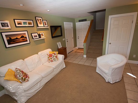 2nd image of 1011 Cacique St Unit D