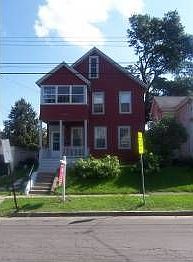 2nd image of 318 Robinson St