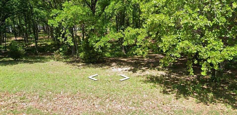 2nd image of 405 Acres Loop